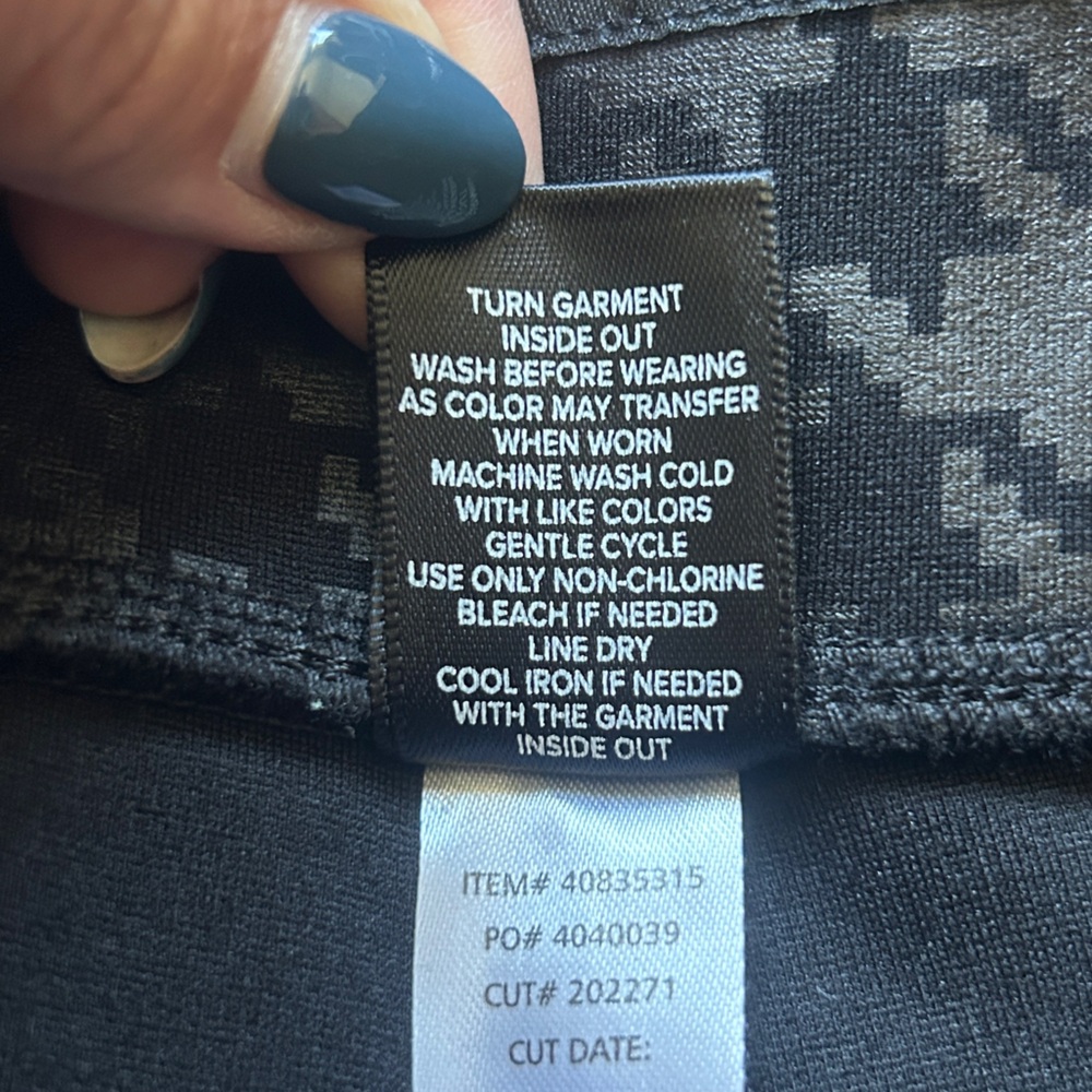 Torrid Pull-On Pocket Pixie Leggings - image 8